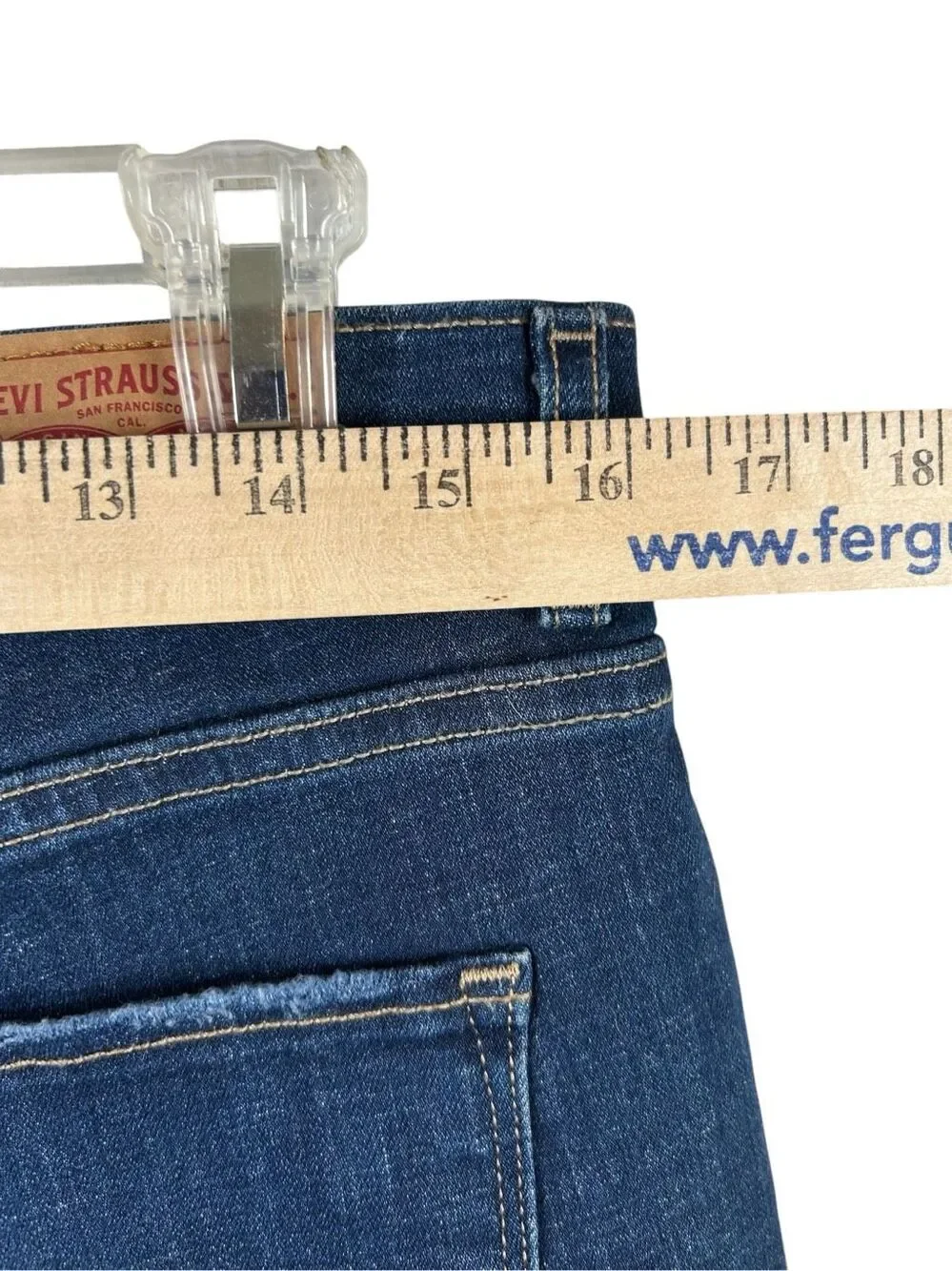 Levis Classic Bermuda Shorts 30 Dark Wash Cuffed Denim Long Jorts Mid Rise⁠